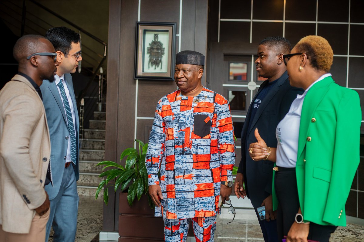 iamjames_long's tweet photo. This collaboration marks a significant step towards improving eye care service delivery in Nigeria. Professionals now enjoy more resources and conducive work arena to meet up with their patients demands. https://t.co/g9Rmu7fgyu