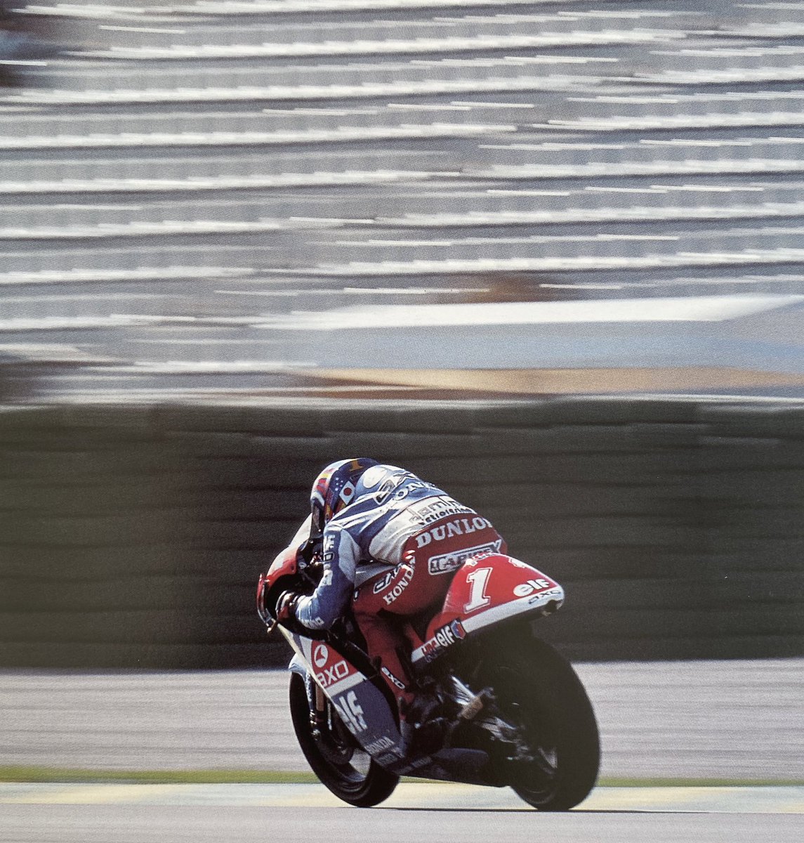 AntonioRamosGP's tweet photo. Loris Capirossi 🇮🇹1️⃣🏁
#Capirex @LorisCapirossi1 https://t.co/YN7j0OtjS4