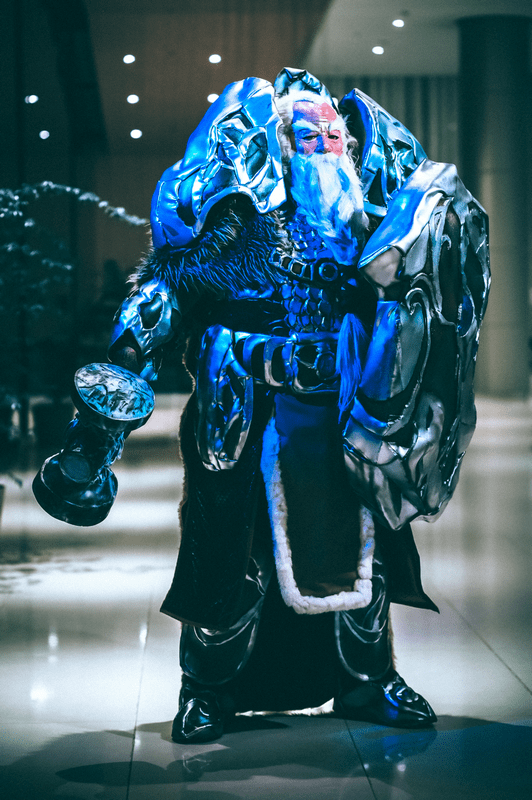 CramSessionX's tweet photo. Cosplaying as Oldhim, Grandfather of eternity photograb from
@carloople
#fabtcg #fabtcgcommunity #fabtcgcosplay #fabmanila #oldhim https://t.co/Kutn6CpJL9