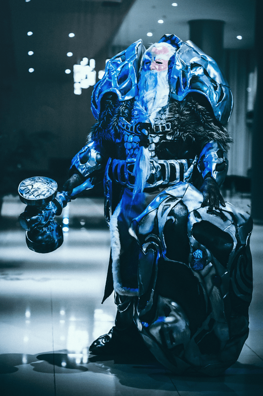CramSessionX's tweet photo. Cosplaying as Oldhim, Grandfather of eternity photograb from
@carloople
#fabtcg #fabtcgcommunity #fabtcgcosplay #fabmanila #oldhim https://t.co/Kutn6CpJL9