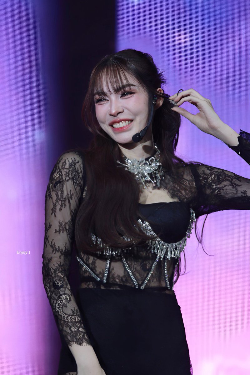 enjoy______joy's tweet photo. เจ้าหัวจัย

#CharlottePossible2ndConcert
#ชาล็อตออสติน
#CharlotteAustin
@itscharlotty https://t.co/xvUYP4U35s