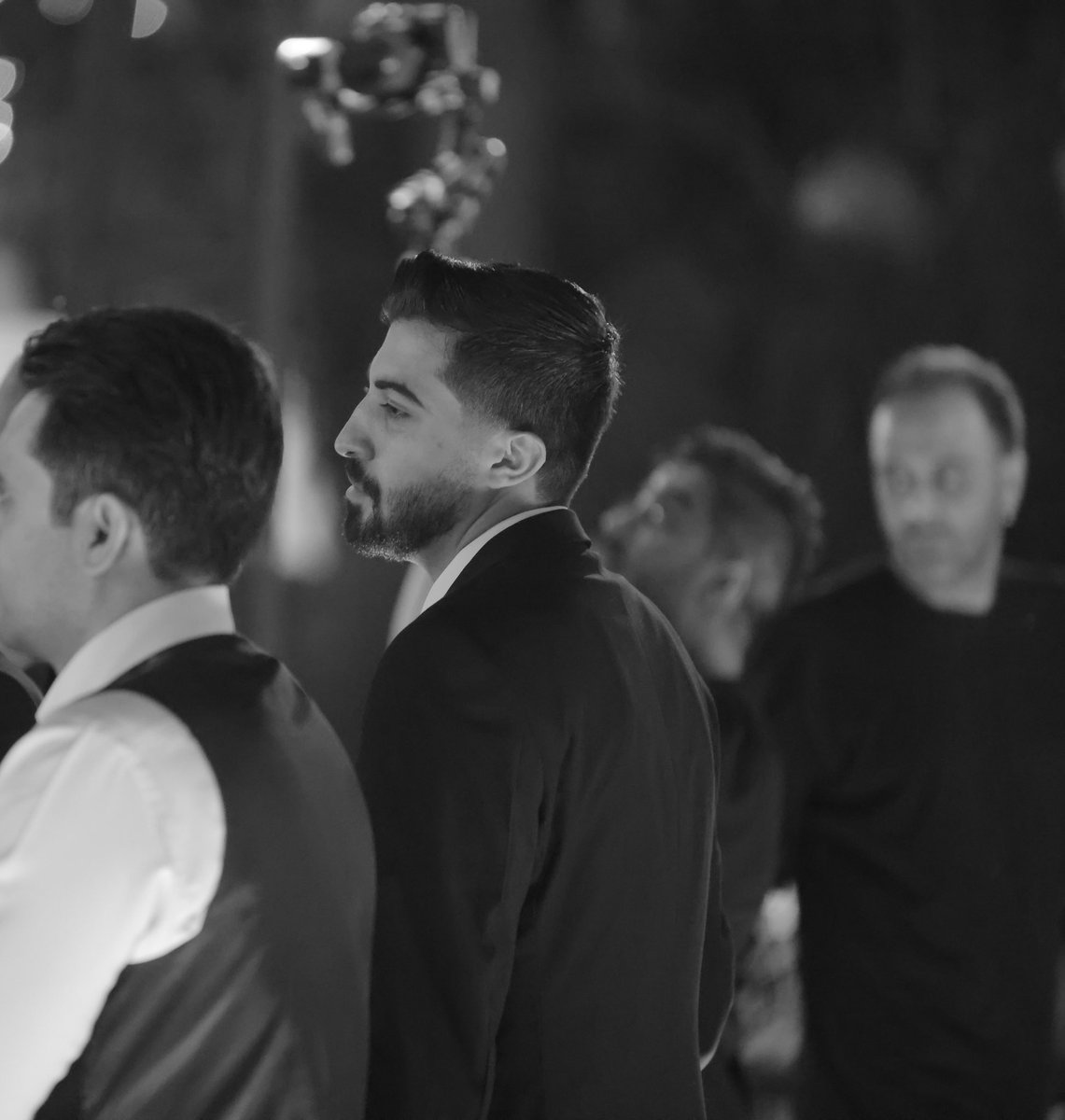 شروع لجن مردادو به پایان خوبش میبخشم.