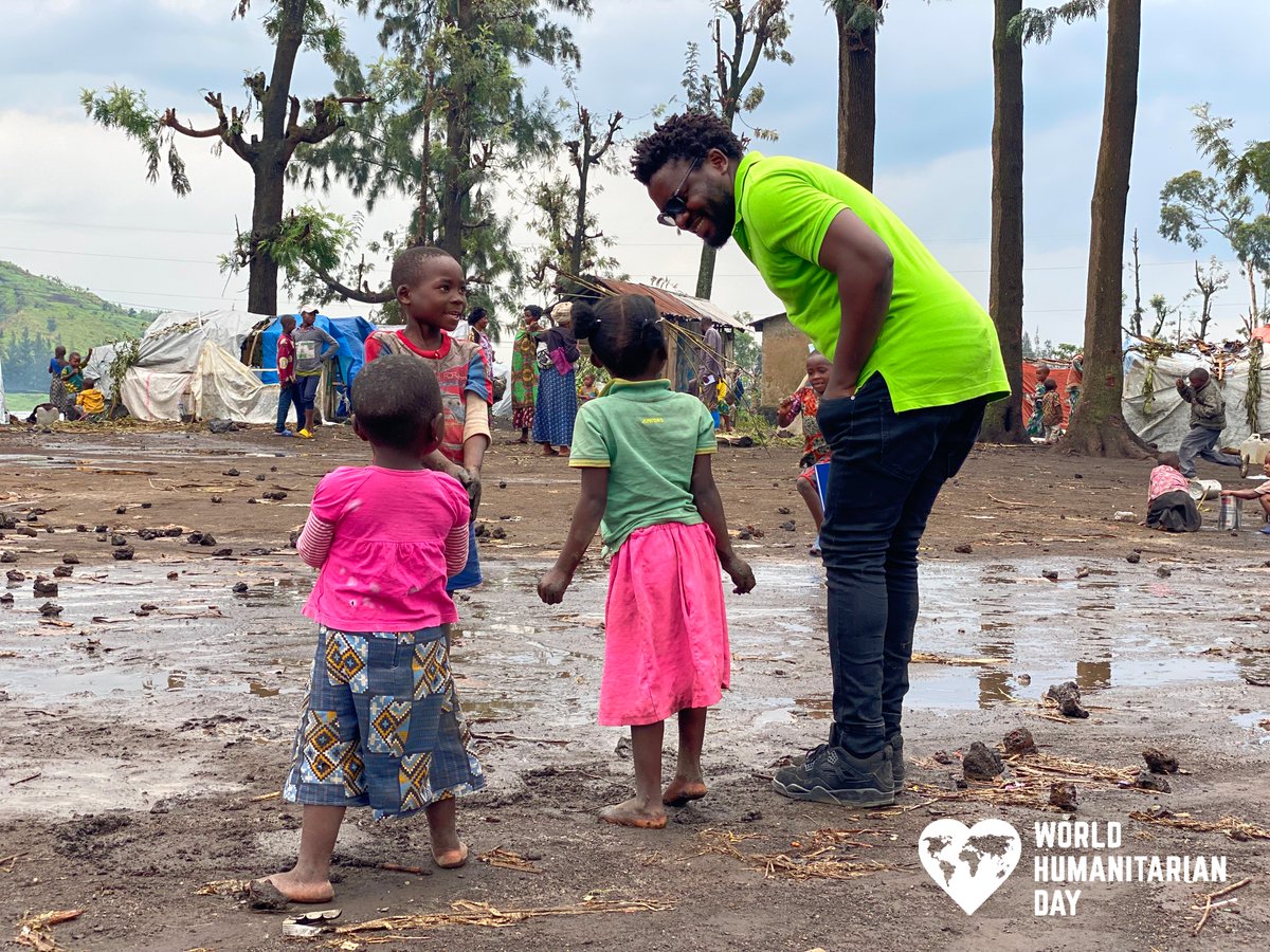 Ogni giorno, le operatrici e gli operatori #umanitari sono al fianco delle comunità che vivono in contesti aggravati da crisi climatiche, conflitti, emergenze alimentari e sanitarie e si impegnano a salvare, proteggere vite umane e portare #speranza. #WorldHumanitarianDay