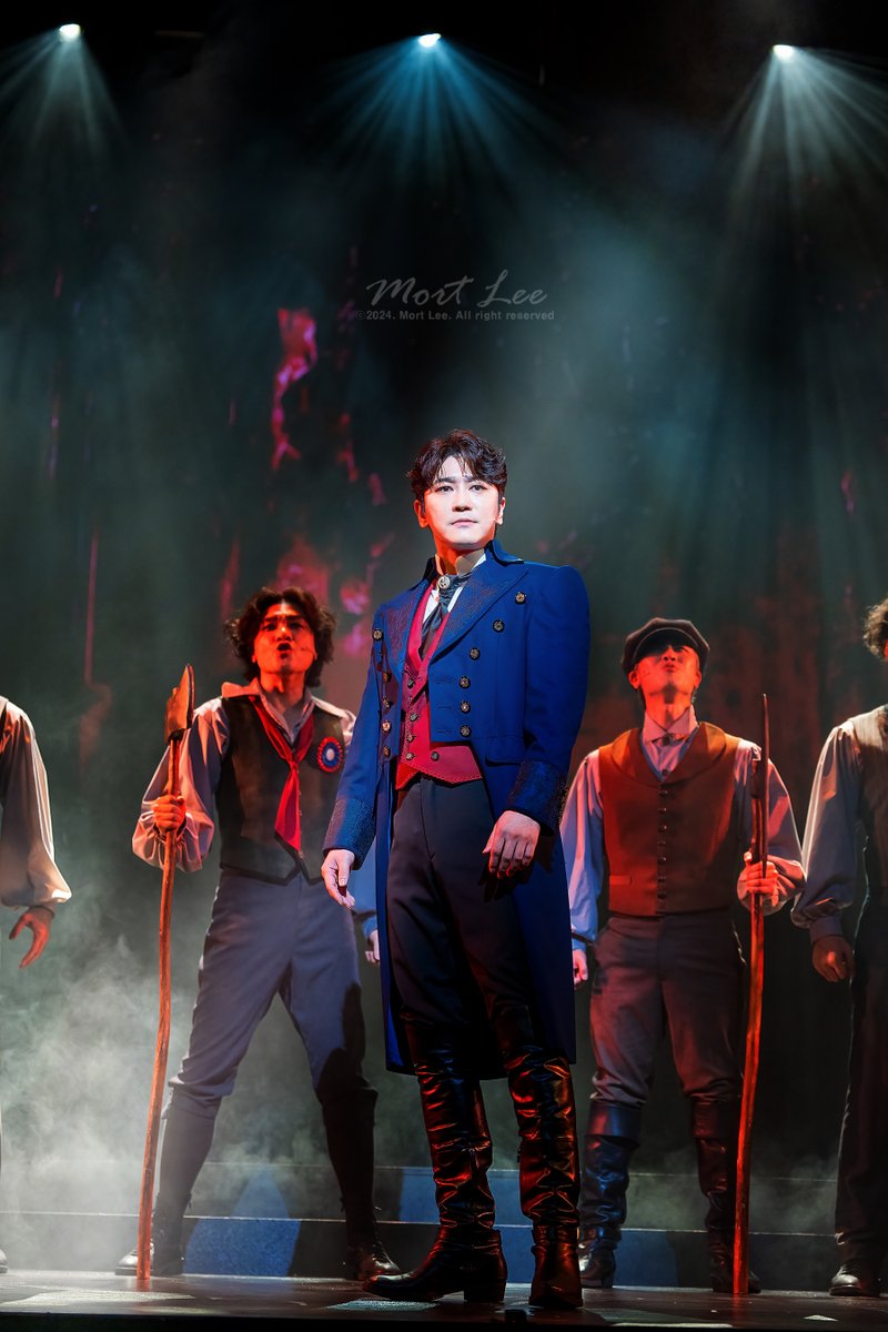 pic_mort's tweet photo. 20240725 뮤지컬 '베르사유의 장미' 프레스콜 (5) 
장소: 충무아트센터 
배우: 박민성 
장면: 비밀결사 
 #박민성 #베르날  #베르사유장미 #roseofversailles https://t.co/RG4oqVELgy