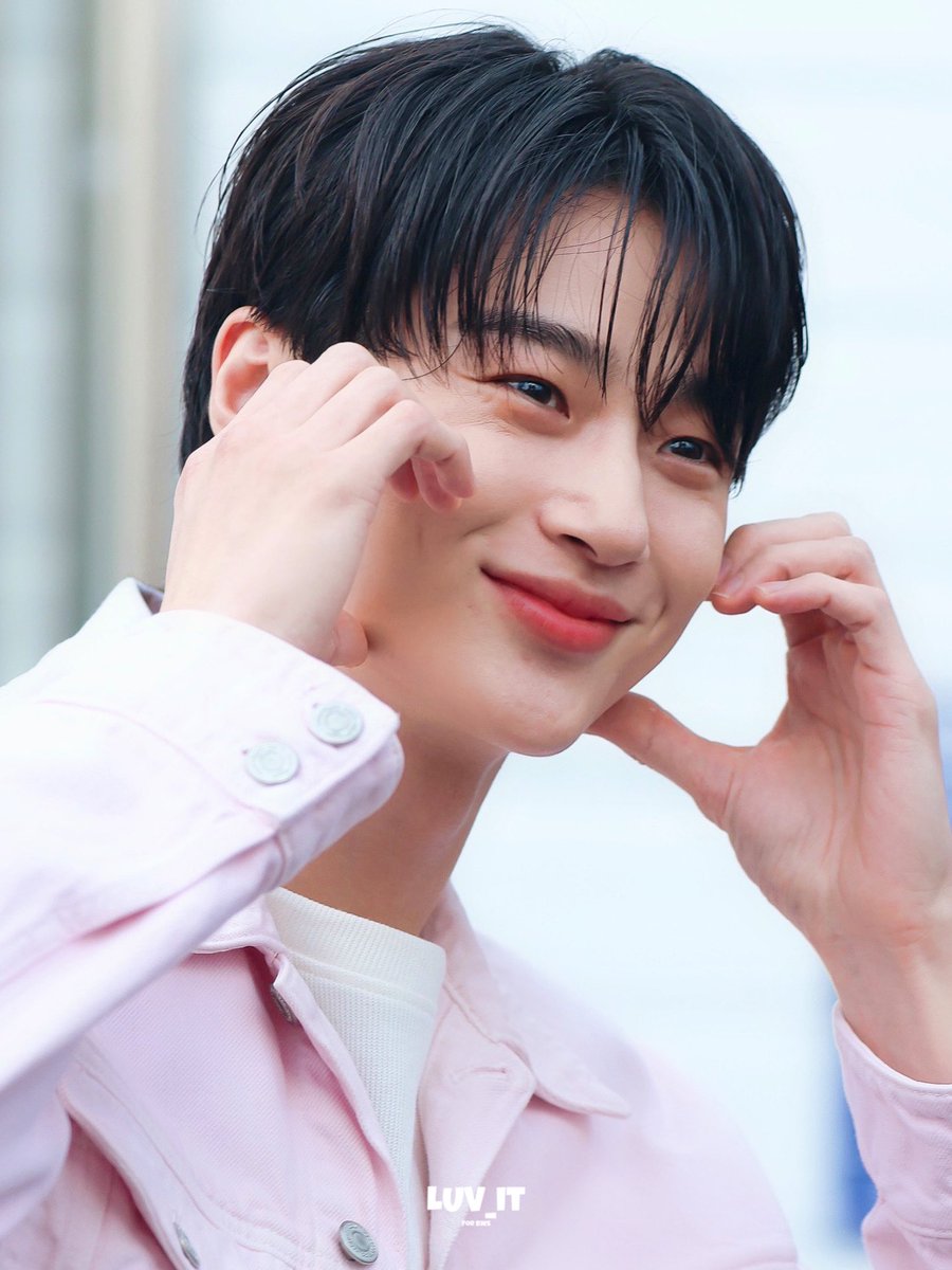 Meow <a href="/hieyoon/">★ ma-mel! ★</a>