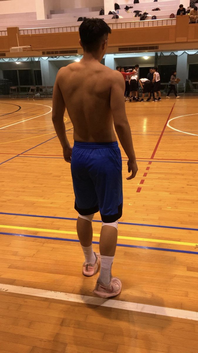 要加什麼hashtag才會有更多變態胖大叔來認識？
雖然現在訊息有點多…
我會盡量回QQ