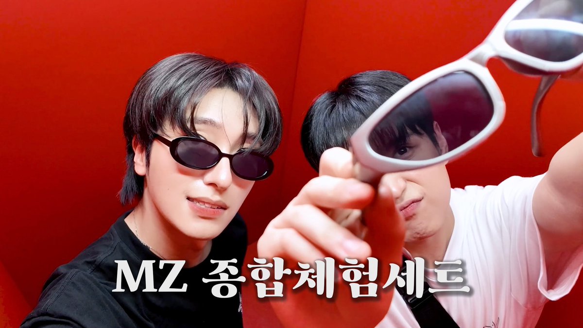 OmegaX_official's tweet photo. [🎥]

OMEGA X (오메가엑스) 휘찬 &amp; 세빈 Vlog 📹 
맛과 멋, 감성(?) 가득 담은 MZ 종합체험세트 🍣☕️📸 ... 🎱❔

🔗 https://t.co/fn3BFlgWuP

#OMEGA_X #오메가엑스
#HWICHAN #휘찬 #SEBIN #세빈 https://t.co/0U5WuehyJ0