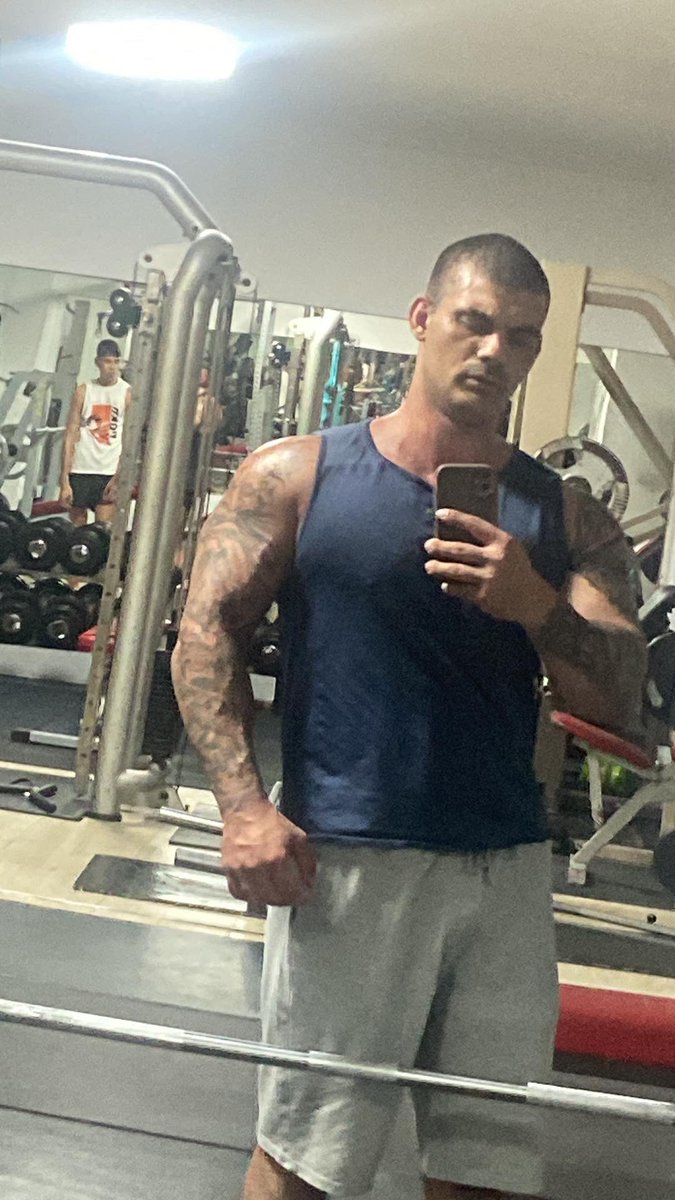 musclemaster21's tweet photo. Visit my onlyfans for over 120+ FULL  WIDESCREEN vids (10-15-20mins) uploading 3 full vids a week(flexing showering cumming worship liftncarry domination etc..) after first rebill u get free vid or camshow #musclegod #alpha #master #findom #cashmaster #findomgod #muscles #hairy https://t.co/HHLuceKShQ