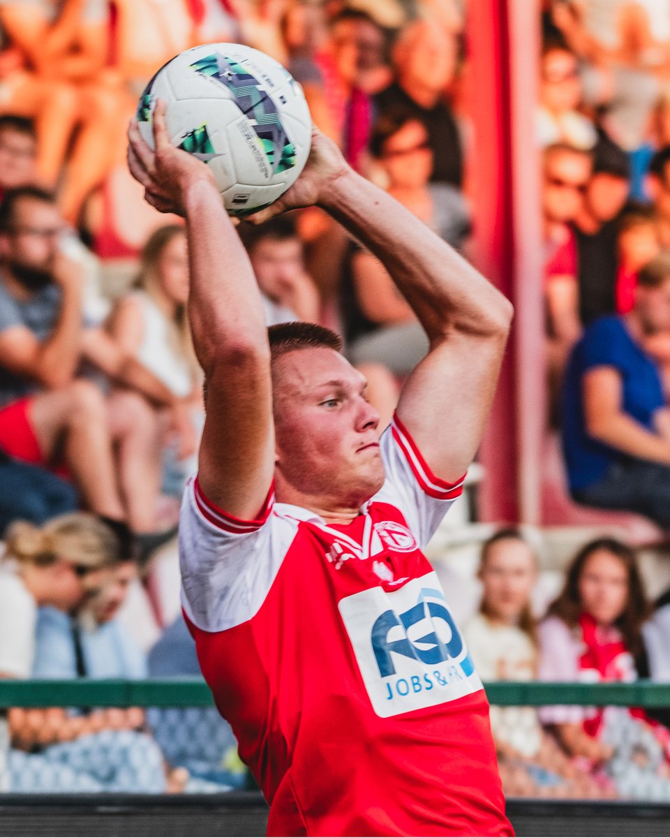 kvkofficieel's tweet photo. Jullie verkozen debutant Bram Lagae tot Kerel van de Match! 👏

#KerelVanDeMatch 🔴⚪️ https://t.co/6AJAzgJdFl