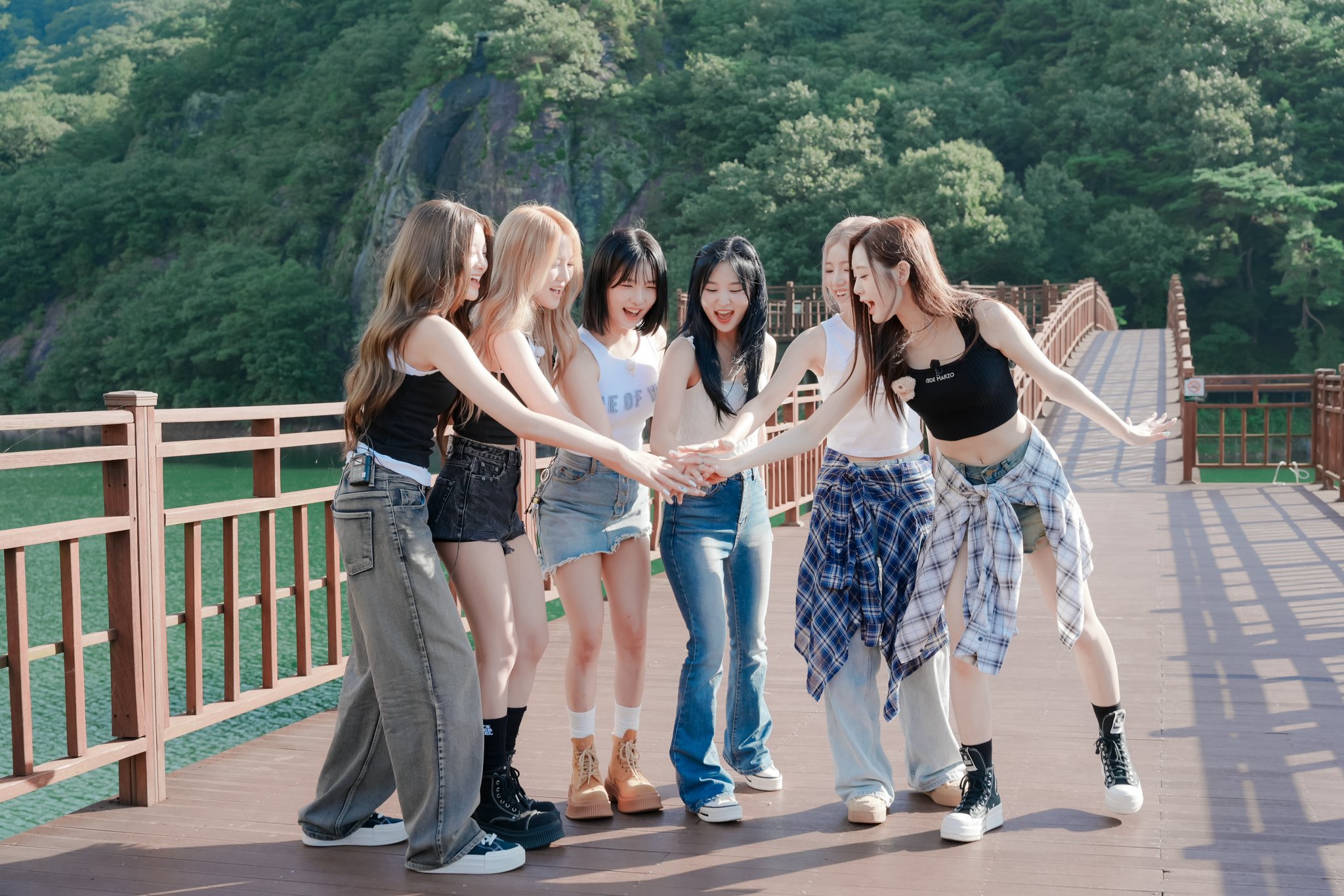 GVVyZKkboAAVgV5?format=jpg&name=large