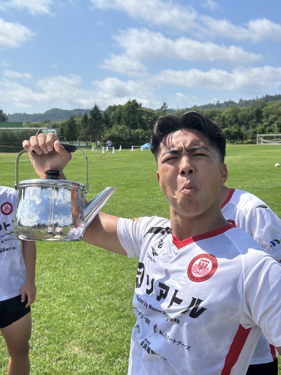 nu_soccer's tweet photo. 🔴TOPチーム北海道合宿4日目⚫️

本日の午前中と午後のニ部練でした‼️

午前中は、自分のウィークポイントと向き合ったトレーニングを各自で考え、午後には紅白戦を行いました⚽️

明日も引き続き、活動を通して成長できるよう励みます🔥 https://t.co/55EG8NLROa