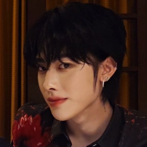 ricky looks so good with his hair down