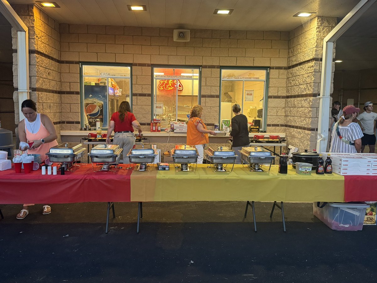 Brian Hahn tweet media