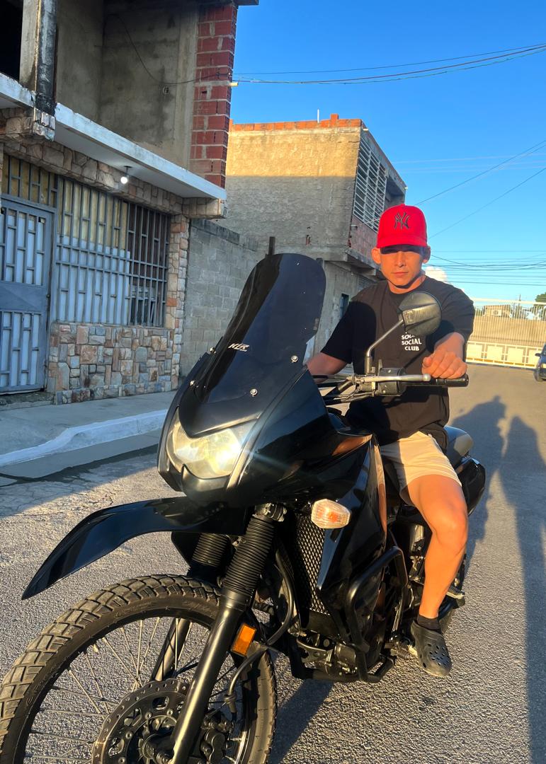 LuisMoises93's tweet photo. feliz comienzo de semana, que todos les vaya bonito ❤️ https://t.co/idswtMIMGv