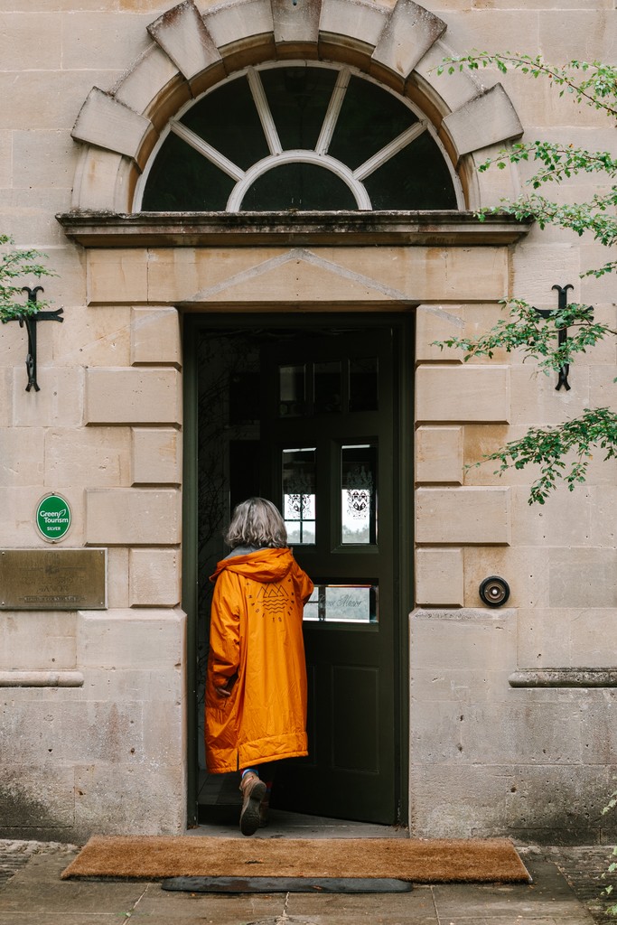At Combe Grove, we embrace the Five Roots of Metabolic Health: Nutrition, Movement, Sleep, Mindset, and Environment. Limited spaces are left for our Retreat starting Sept 2nd. Book a free consultation today! #MetabolicHealth #WellnessRetreat