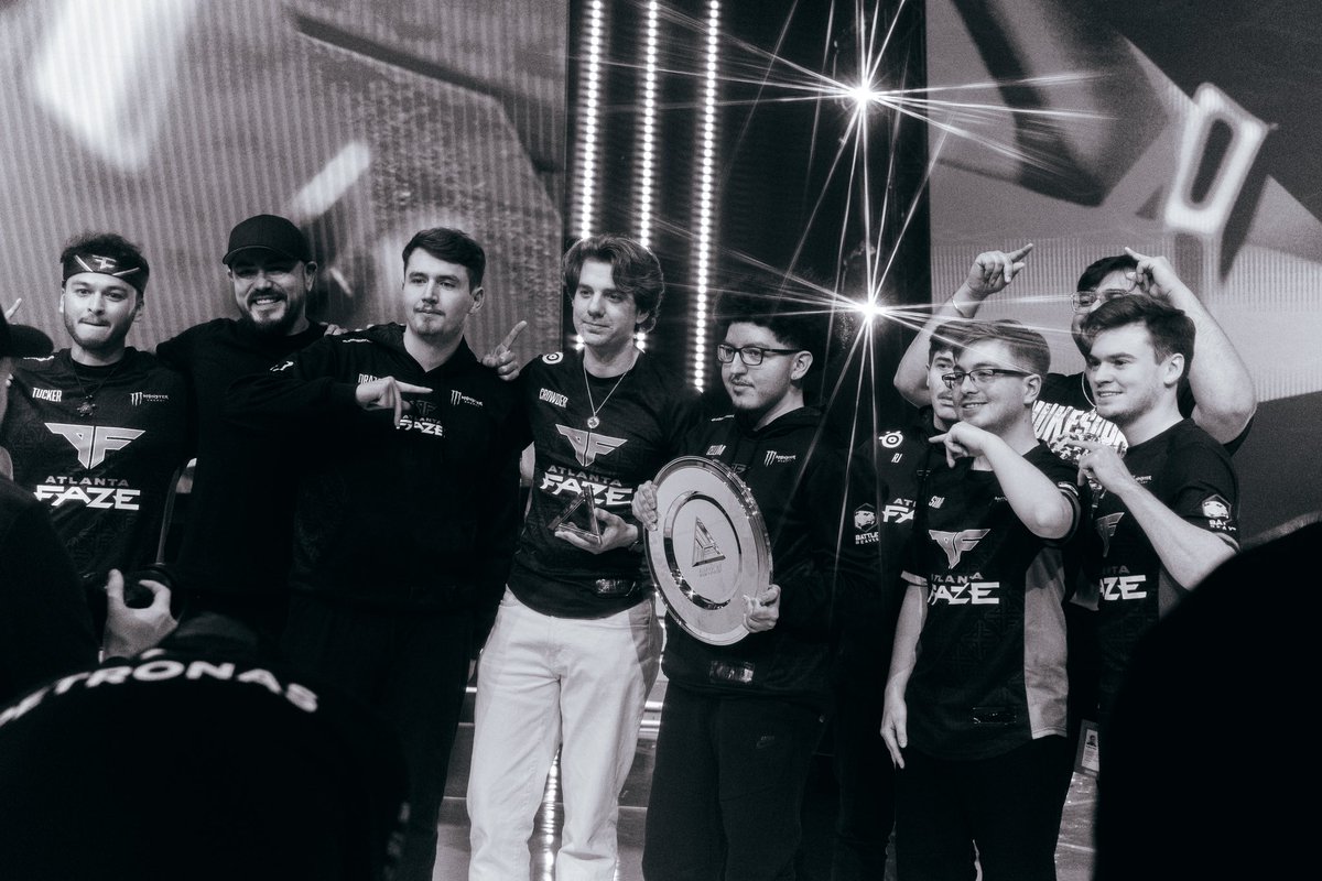 OhhRyanNiceShot's tweet image. Congratulations @ATLFaZe ✨🏆📸 #EWC2024