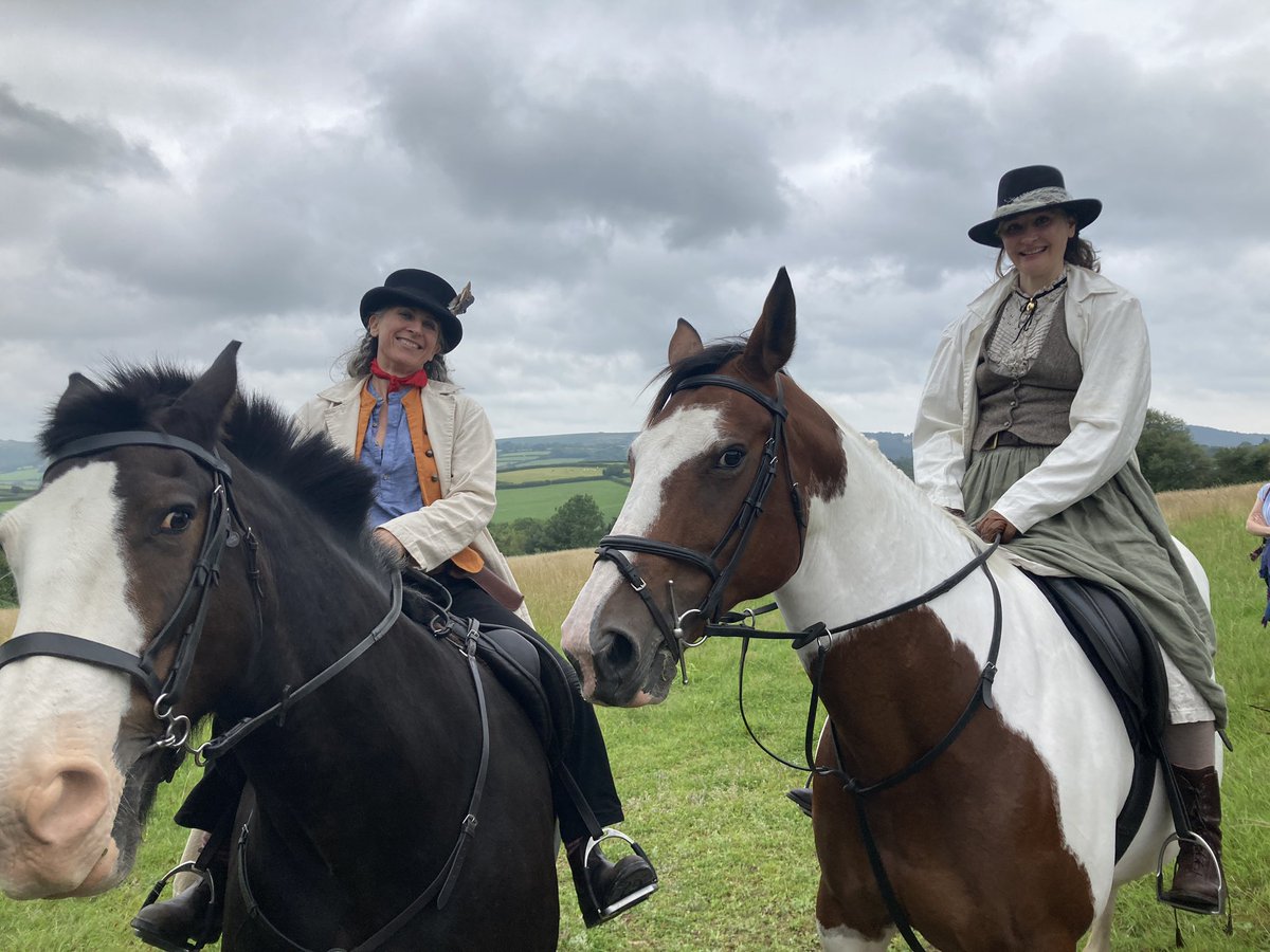 philipreeve1's tweet photo. #PrairieRascals - now with ‘ORSES 🐴🐴 https://t.co/cuAuUdnEth