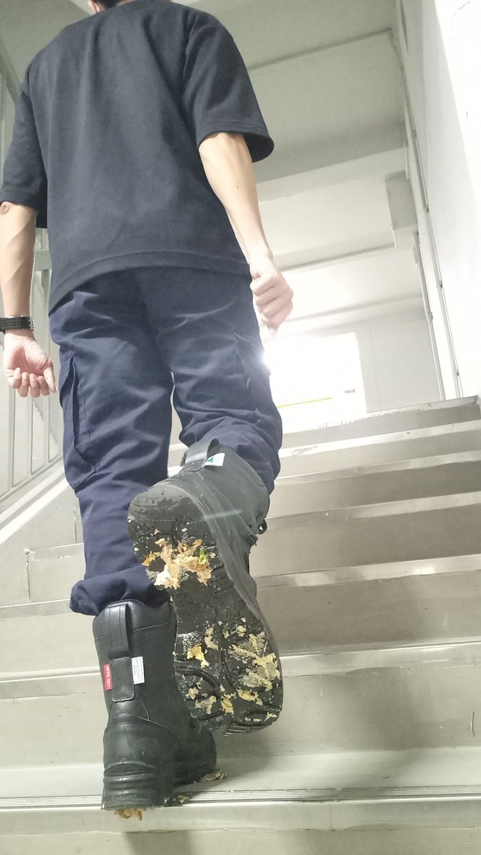 Boots Crusher tweet media