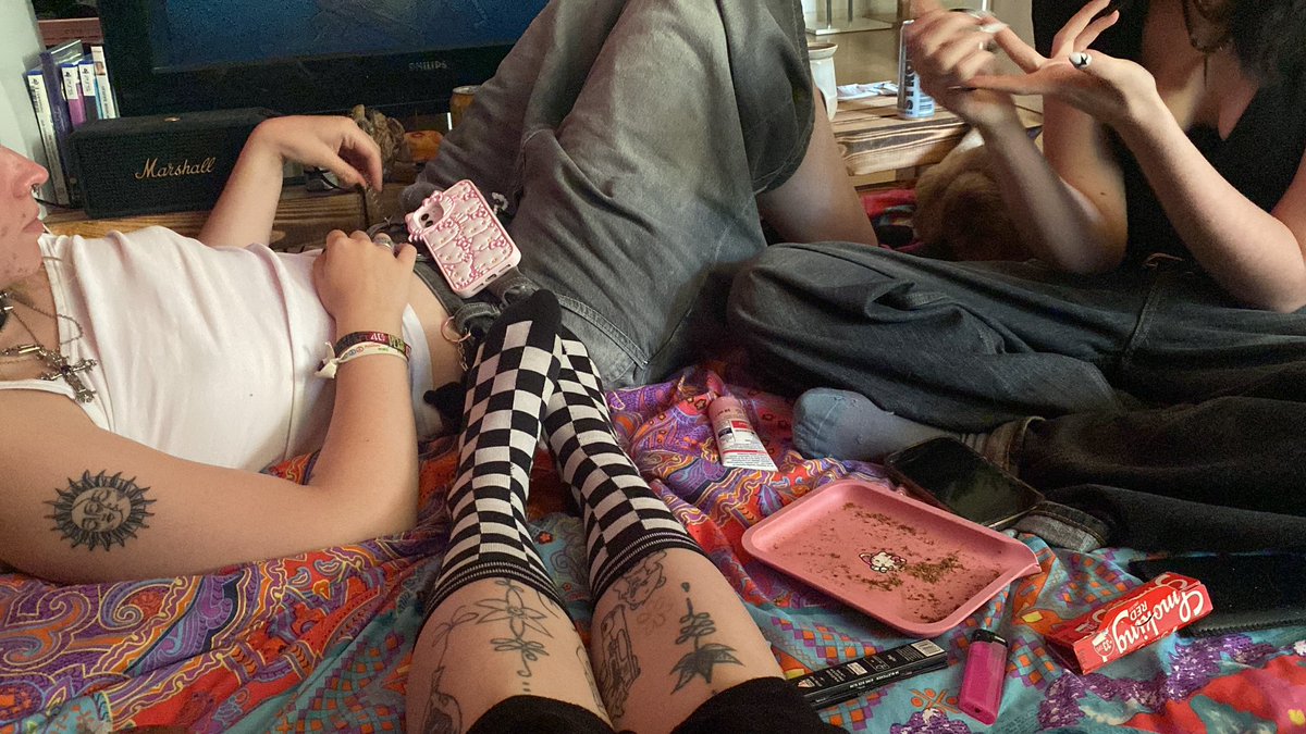 Mit den mausis 

<a href="/geldimmergern/">·̩͙꒰ঌjojo໒꒱· ﾟ</a>