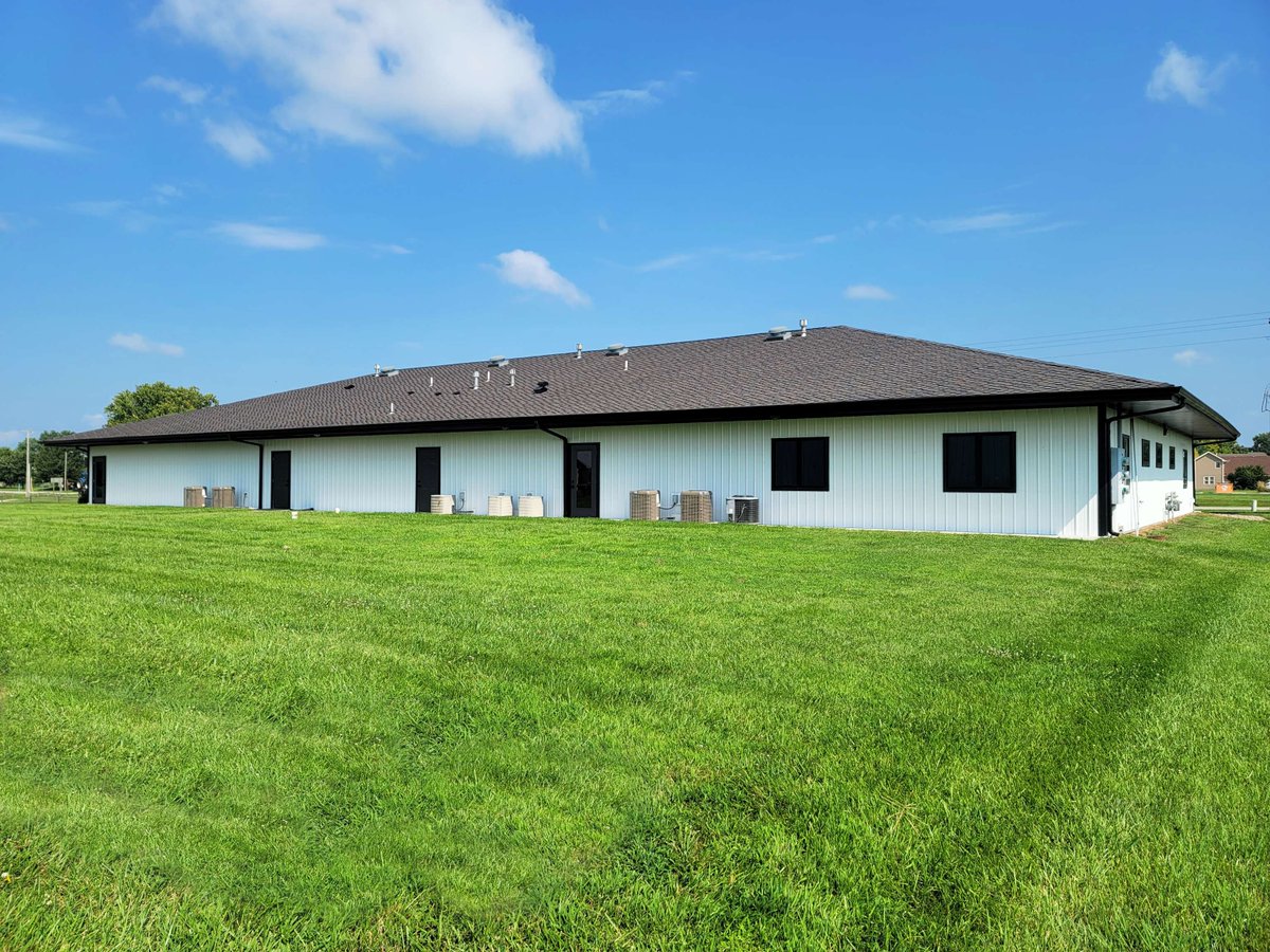 WDRemodel's tweet image. A huge improvement both inside and out! Brand new windows, siding, and paint were also completed! Get ready to be wowed by the fresh and modern look of our venue. Stay tuned for the big reveal and mark your calendars for the event of the year!  #RemodelInspiration #August24Event
