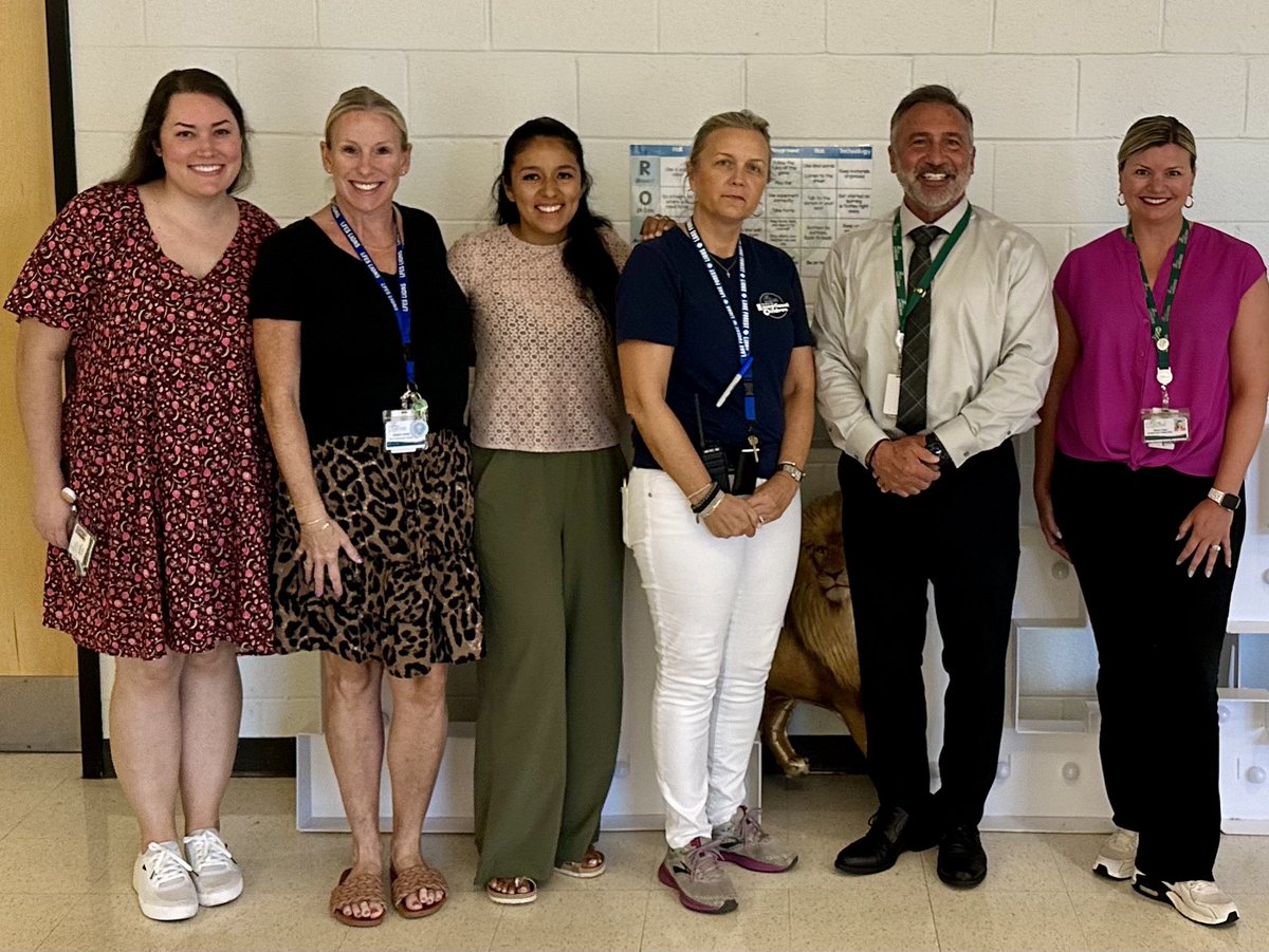 Enjoyed visiting Lake Forest Elementary this morning! #FCSRising