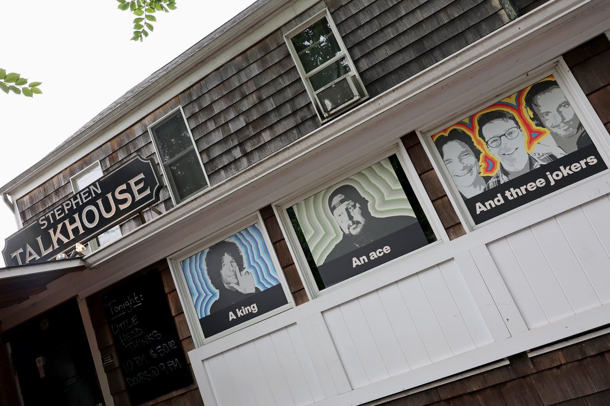 ScottIcenogle's tweet image. Had a super fun time at a very special, kick-off event for “SmartLess” &amp;amp; SiriusXM this past weekend. Wowsers!! Lots of hilarity in a small, amazing room. #SmartLess #SiriusXM