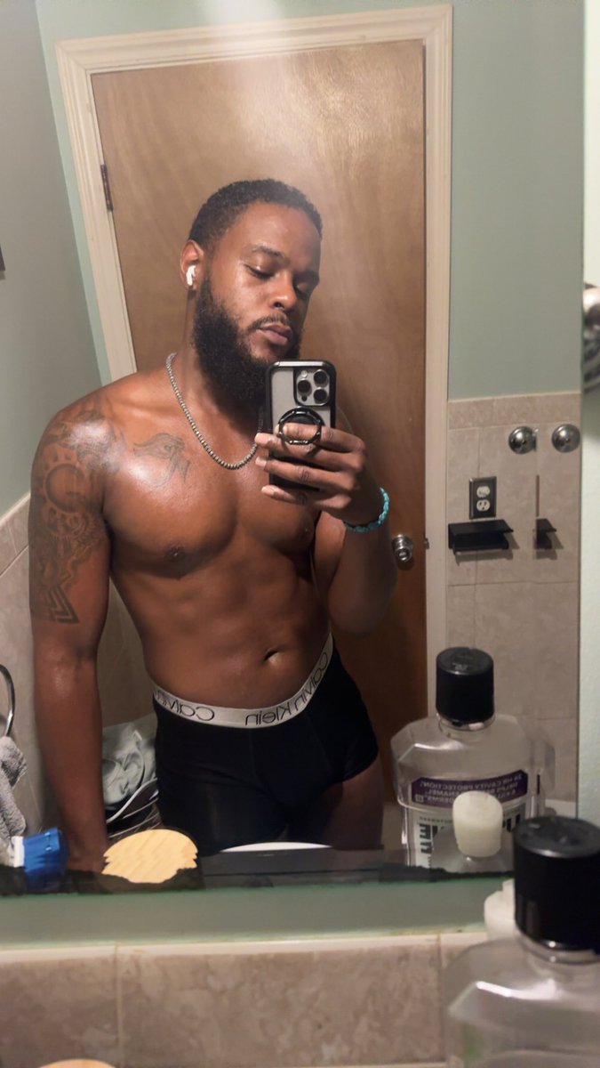 FlyTrendSetter's tweet image. 😘