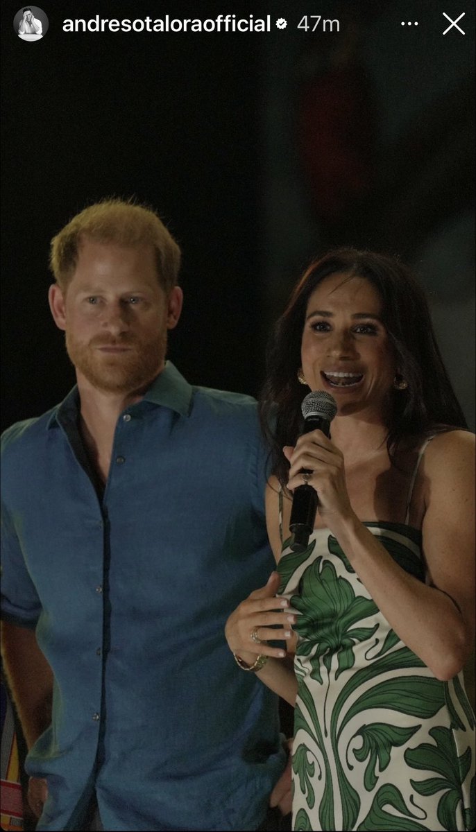GladysDLourdes's tweet photo. #AChapterOfJoy #HarryandMeghaninColombia π¨π΄
#ArchewellFoundation
#ServiceUsUniversal https://t.co/9kZR23i7Db