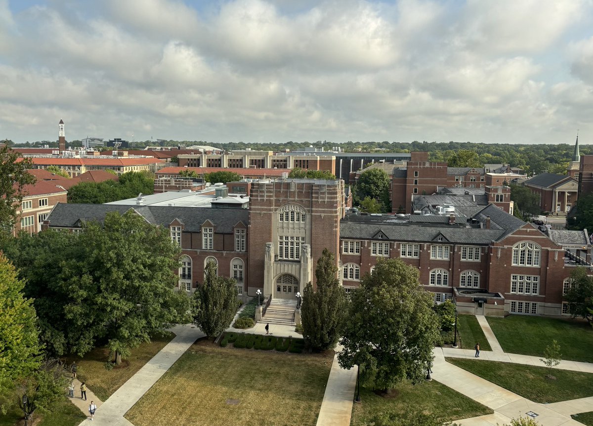 JayAkridge's tweet photo. Beautiful first day of the 2024 Fall semester ⁦@LifeAtPurdue⁩ !  Really looking forward to meeting my classes over next couple of days. Have first-year students, seniors, and graduate students - going to be a fun semester! ⁦@PurdueAg⁩ ⁦@PurdueAgEcon⁩ https://t.co/KyKdDAqPv5