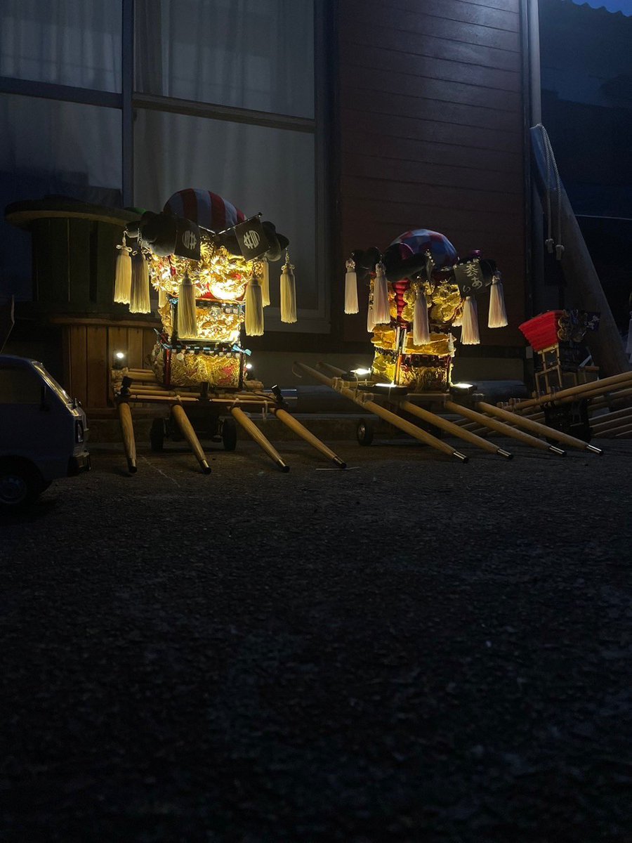 ご無沙汰しております。

本日で 白井太鼓台が無事7周年を迎えることが出来ました。
ひとえに皆様の御協力、ご贔屓あっての事と存じます🍀*゜
今後ともよろしくお願い致します。