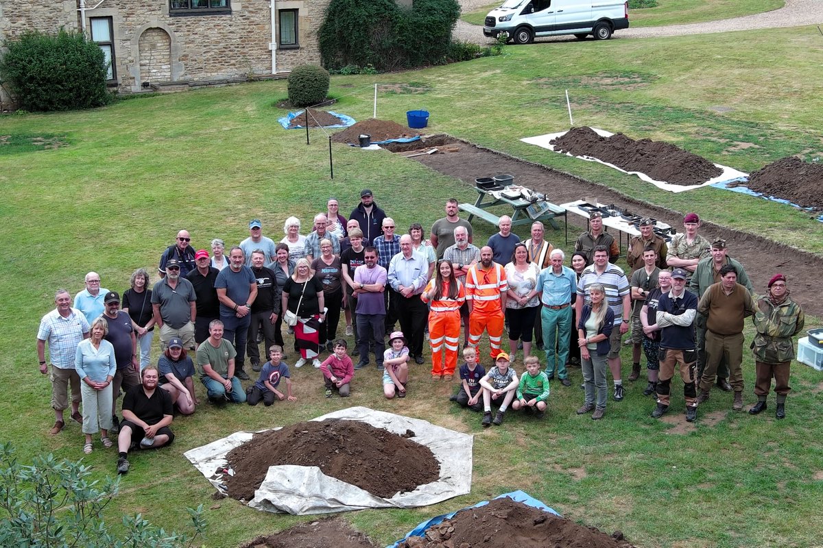 Tim Clack (@anthroclack) on Twitter photo Amazing few days directing fieldwork #DiggingMarketGarden with <a href="/CarenzaLewis/">Prof Carenza Lewis</a> Amazing results and, as ever, working with service personnel, veterans and their families has been a privilege.
arch.ox.ac.uk/digging-market… Amazing few days directing fieldwork #DiggingMarketGarden with <a href="/CarenzaLewis/">Prof Carenza Lewis</a> Amazing results and, as ever, working with service personnel, veterans and their families has been a privilege.
arch.ox.ac.uk/digging-market…