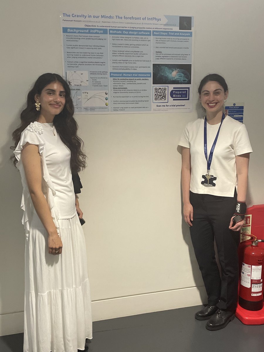 PreparedLab's tweet image. junior researchers at the forefront of Science at @PreparedLab! From the left: ✨#FaheemahHussain and💫#EcemOzkan @ecozka working as awardee and supervisor during a STRIDE programme at @QM_SBBS, setting the foundations to understand "Gravity in our Minds" well done@QMUL talents!