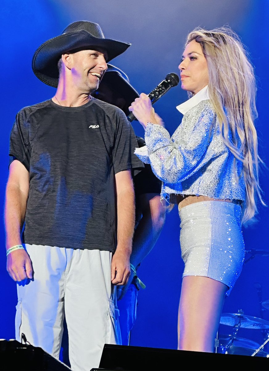This was an amazing moment this past weekend at CPMF , to be on stage with Shania to sing with her , though was dreaming but it actual happen!! <a href="/CPMFEST/">Churchill Park Music Festival</a> <a href="/ShaniaTwain/">Shania Twain 💎💎💎</a> <a href="/NTVNewsNL/">NTV News</a> <a href="/CBCNL/">CBC Newfoundland and Labrador</a> <a href="/590VOCM/">YOUR VOCM</a> <a href="/947ozfm/">OZFM - The Rock of the Rock</a> <a href="/RogersTVStJohns/">ROGERS tv St. John's</a> <a href="/coast1011/">Coast 101.1</a>