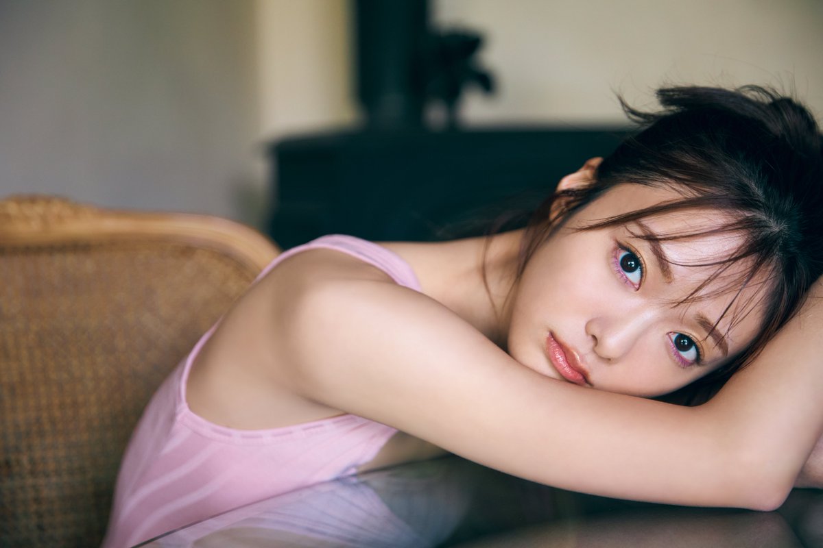 櫻坂46 田村保乃 2nd写真集『隣の席になりたい』【公式】🌼 on X