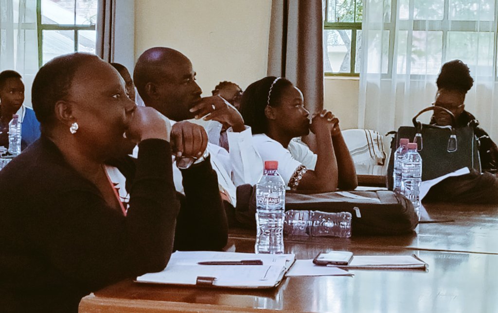 RHARK7's tweet photo. @YouthAliveKenya has constantly supported community organisations on innovation, networking &amp; internal system strengthening, drng the 2day training on #ODSS we learnt how to better on our deliverables at the community. @TheGlobcom @udi_initiative @stawishaafrica, @Tembeayouth https://t.co/S4PsMLy1u3