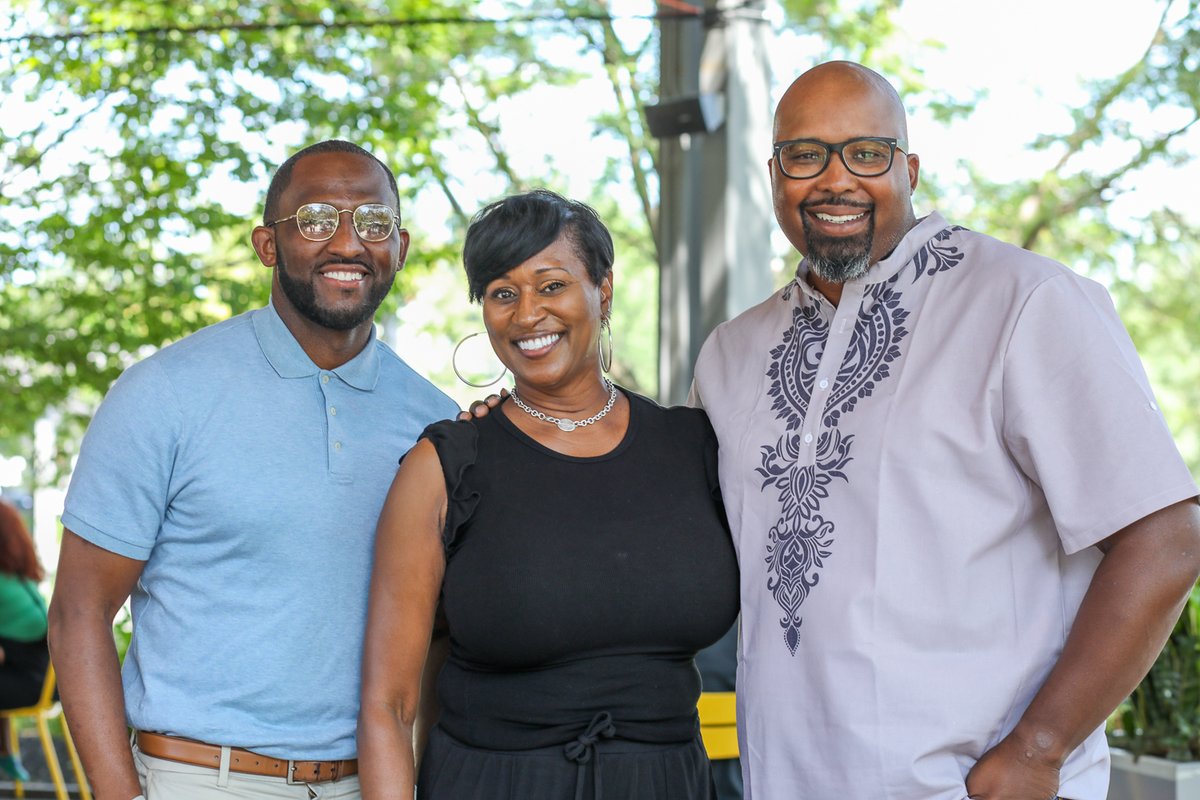 Great partners, conversation and focus sounds like the perfect recipe for a great school year! More than 80 partners joined Interim Superintendent Shauna Murphy for a Community Partners Meet and Greet.


Thank you to our partners who are committed to being #HereForKids! 🙌📚