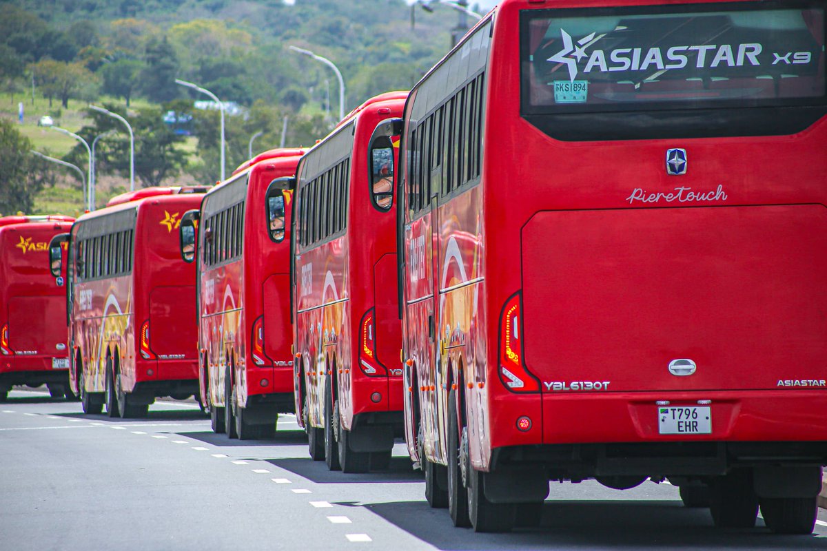 TBoundBuses's tweet photo. Chuma 10 piruuu
Yenye Kibuyu Cha Azam TV moja 😂😂

#FresterRoadWays 
@PiereTouch 📸 https://t.co/qten11pE9X