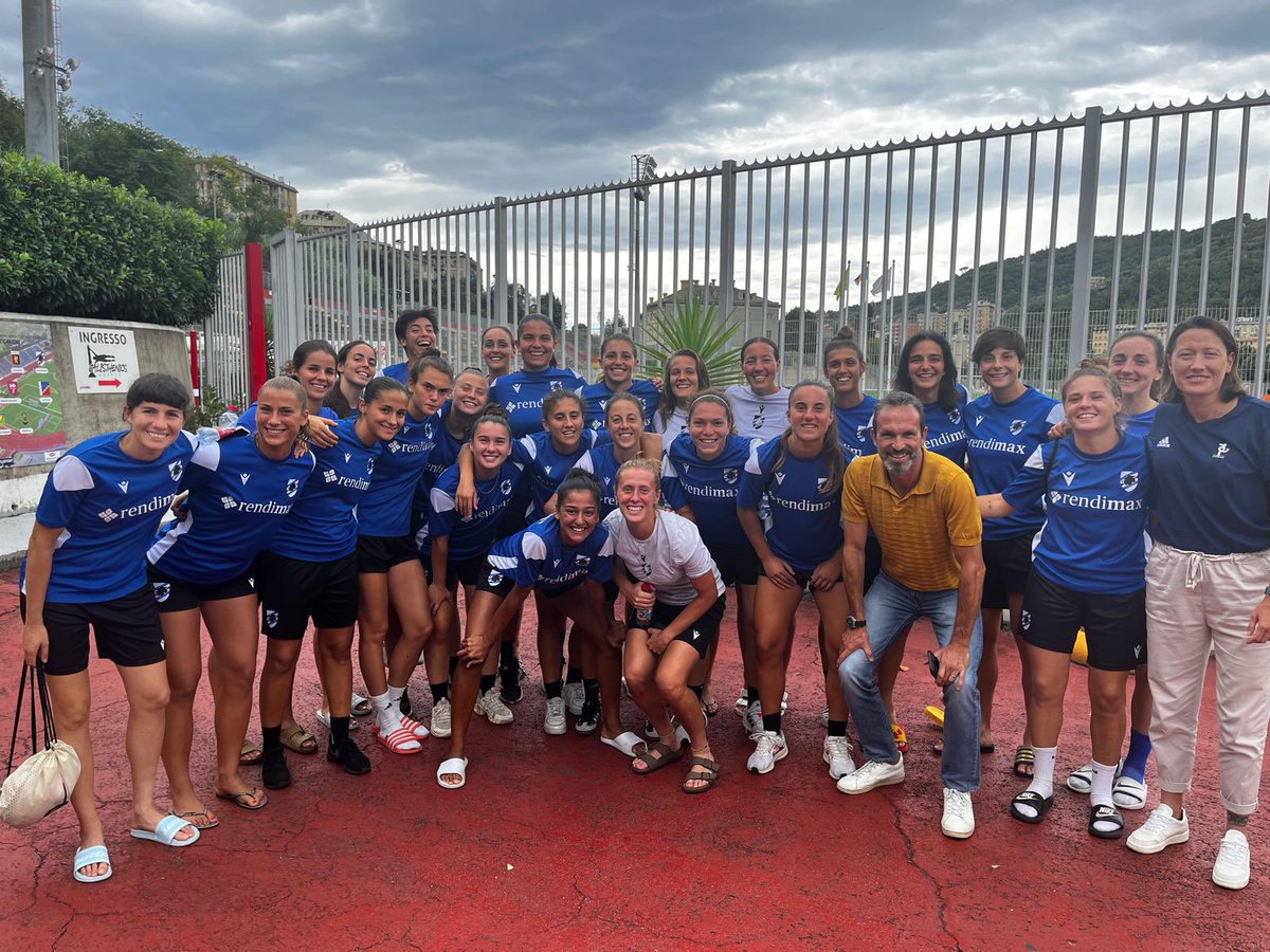 🔵 In visita alle calciatrici della <a href="/sampdoria/">U.C. Sampdoria</a>. 
Per AIC, assieme al presidente <a href="/umbertocalcagno/">Umberto Calcagno</a>, la responsabile settore femminile, <a href="/chiara_marc/">chiara marchitelli</a>