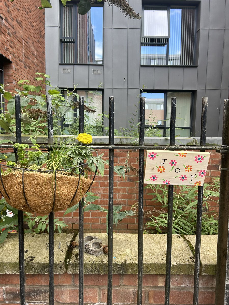 Moodswings tweet media