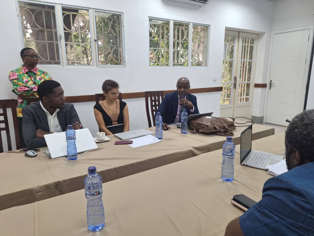 Enabel_en_RDC's tweet photo. Près de 25 inspecteurs de travail du #Haut Katanga, #Lualaba et #Kinshasa ont débuté une formation pour renforcer leurs compétences en contrôle et en protection des droits des travailleurs. 1/2 https://t.co/uSuqJMuiZY