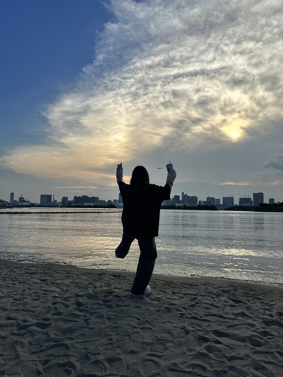 agenasugg's tweet photo. 🗣おしらせ！💬
、、、、、、
この度、配信再開します〜〜〜〜〜‼️
詳しくは画像を🙂‍↕️🙂‍↕️🙂‍↕️

初配信日【8/22(木)21:30〜】予定です🌟

【ColorSing】をダウンロードして、フォローして待っててください🤲
フォロワー1番目誰かな〜〜〜🎶

🍆👧🏻🔗⬇️
https://t.co/lNnp82AQGV https://t.co/25lJWgGKVh