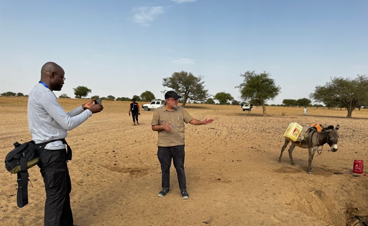 DonkengE's tweet photo. J’ai pu me rendre compte de l’importance de la communication en situation d’urgence. La capacité de mobiliser les hommes et les resources pour une réponse efficace. l'aide humanitaire repose sur une organisation rigoureuse et une collaboration sans faille.#WHD2024 @Unnikrishnan https://t.co/RZZOD2X28c