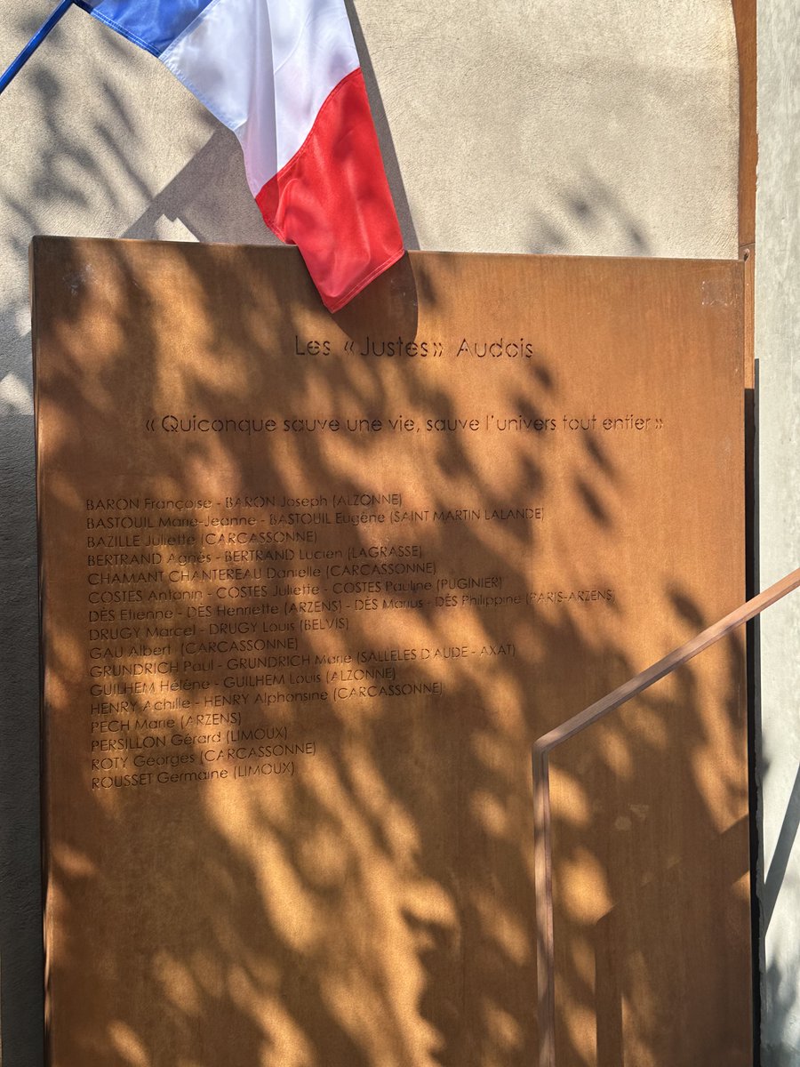 🇫🇷 #LibérationDeCarcassonne

Le 19 août 1944, Carcassonne était libérée de l’occupation nazie.

La commémoration du 80ème anniversaire de cette libération a eu lieu ce lundi 19 août en présence de Lucie ROESCH, secrétaire générale du Préfet de l'Aude, d’élus, d’autorités civiles