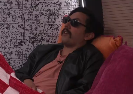 rbbq's tweet image. Things You "Need To Know" - Day 34 (Sunday 8/18) #BB26

1. Tucker tells Cam that he is a pawn
2. Tucker plans to save Quinn w/ the veto and nominate Chelsie (blindside). Tucker also plans to call out The Pentagon/Collective and put the target on Brooklyn
3. Quinn thinks he is