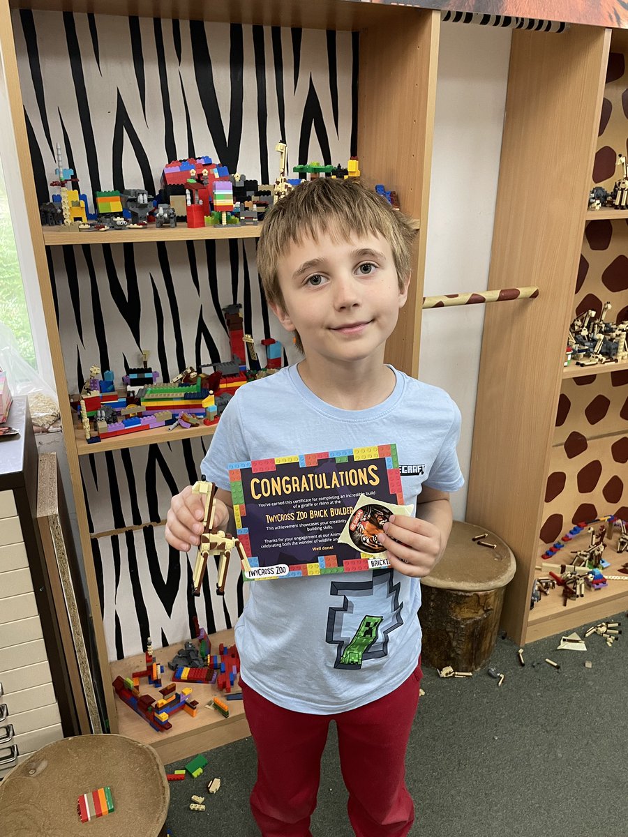 Lego building <a href="/TwycrossZoo/">Twycross Zoo</a>