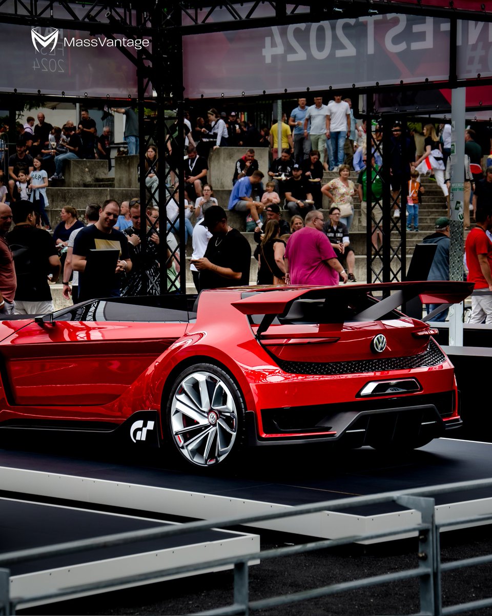 Mass_Vantage's tweet photo. Our project was not the only concept car you could see at @gtifanfest 👀 Volkswagen showcased some of its most exciting projects. It was a fantastic opportunity to see all of them together 🔥
#volkswagen #golf #conceptcar #futuristic #golfmk7 #massvantage https://t.co/nWgVNvSLMj