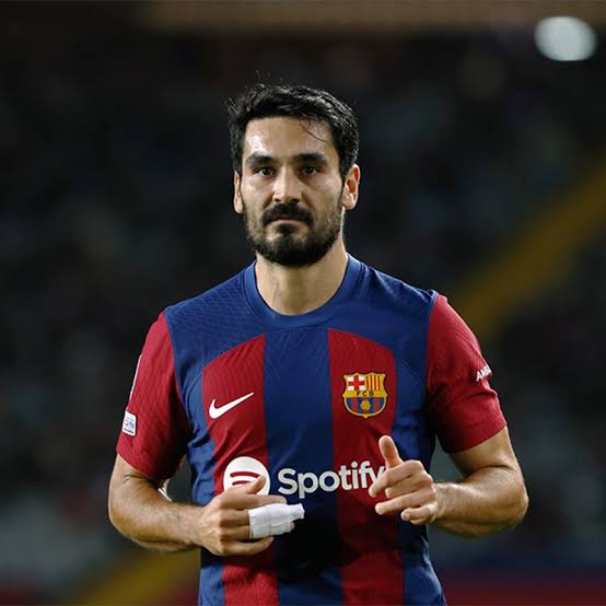 FreeKickTR's tweet photo. İlkay Gündoğan, Manchester City ve Galatasaray arasında seçim yapacak. 

[Relevo] https://t.co/AxZsnvii7N