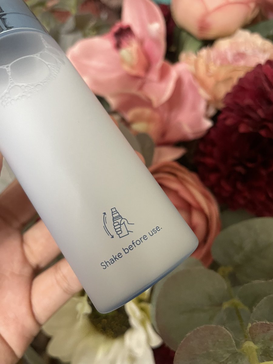 flshoppe's tweet photo. Finally brand kesukaan semorang nihhh dah launch their own:

✨SETTING SPRAY✨

#mattesettingspray #skintificsettingspray #lockthelookspray #antiberkilat #zeroshine https://t.co/kKSOYOIplZ