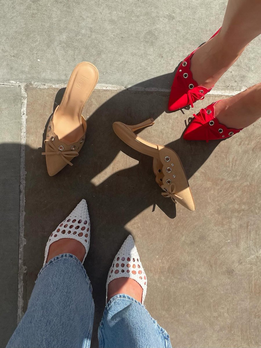 We have this thing for cute points...
#shoes #heels #fashion