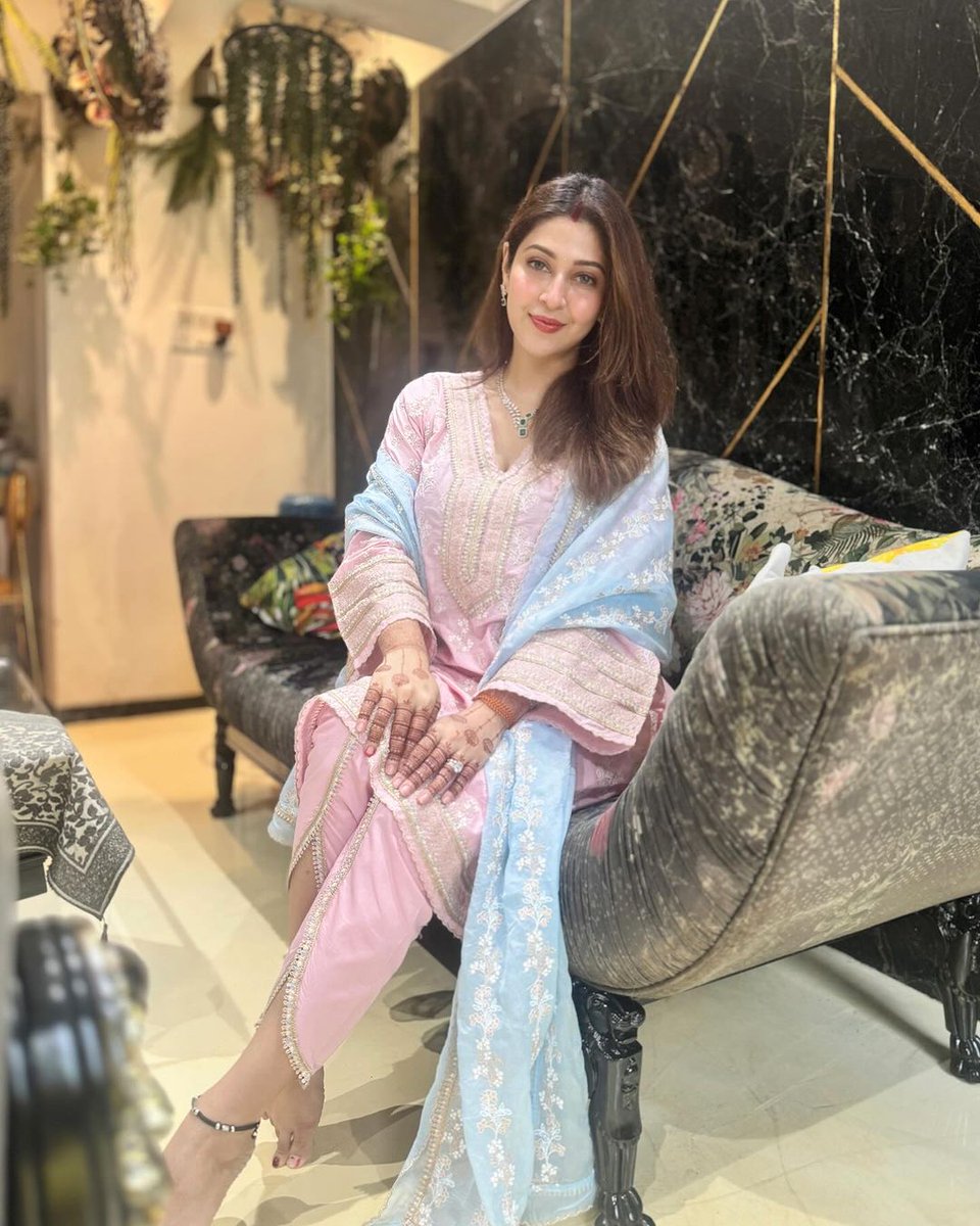 Sonarikan_FC's tweet photo. Part 2 😍❤️
.
.
#sonarikabhadoria https://t.co/WL79uWl91k